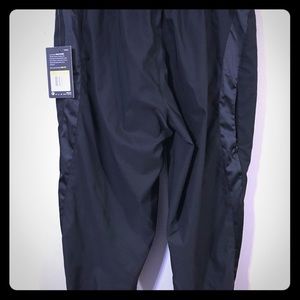 Nike work out crop pants